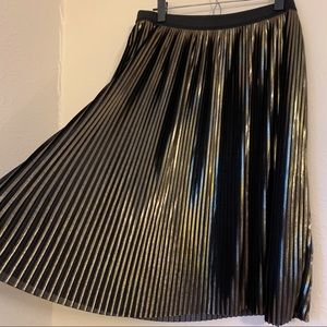 Black and Gold Accordion Pleat Skirt